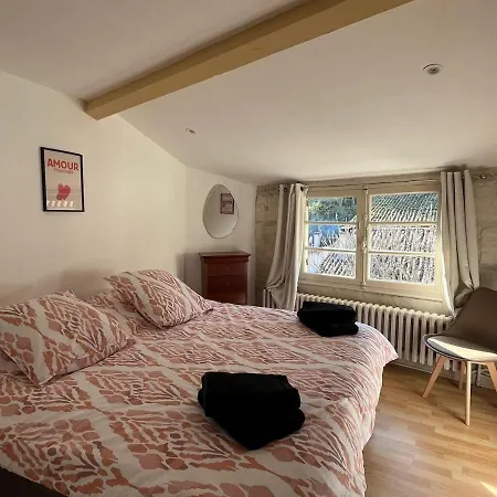 Spacious 6-bedroom, 5 Bathroom House In Сasa de vacaciones Aubeterre-sur-Dronne