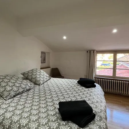 Spacious 6-bedroom, 5 Bathroom House In Сasa de vacaciones