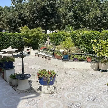 Spacious 6-bedroom, 5 Bathroom House In Сasa de vacaciones *